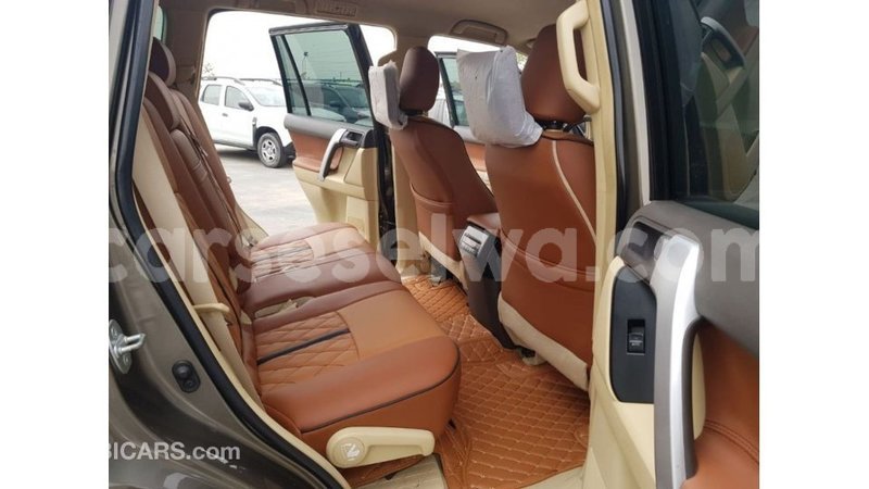 Big with watermark toyota prado east mahe import dubai 6476