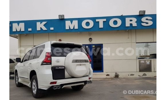 Acheter Import Voiture Toyota Prado Blanc à Import - Dubai, East Mahé Acheter Import Voiture Toyota Prado Blanc à Import - Dubai, East Mahé