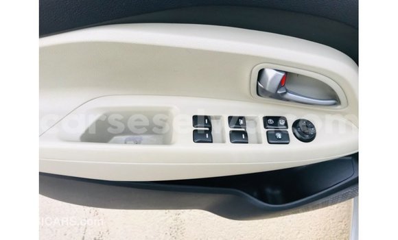 Acheter Import Voiture Kia Rio Autre à Import - Dubai, East Mahé Acheter Import Voiture Kia Rio Autre à Import - Dubai, East Mahé