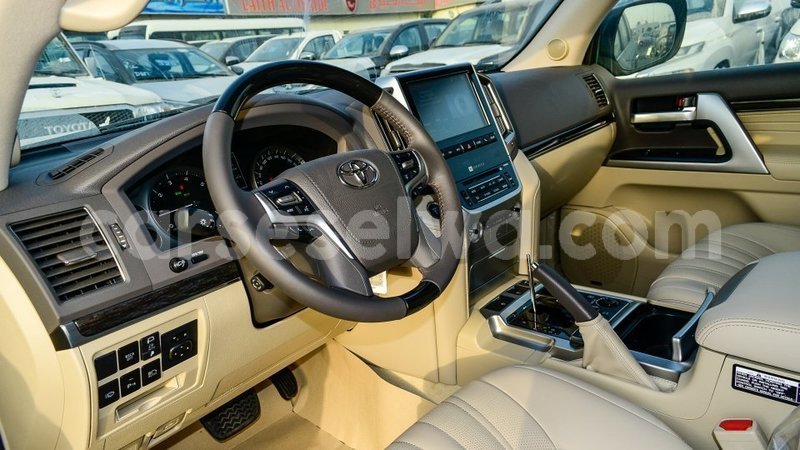 Big with watermark toyota land cruiser east mahe import dubai 6502