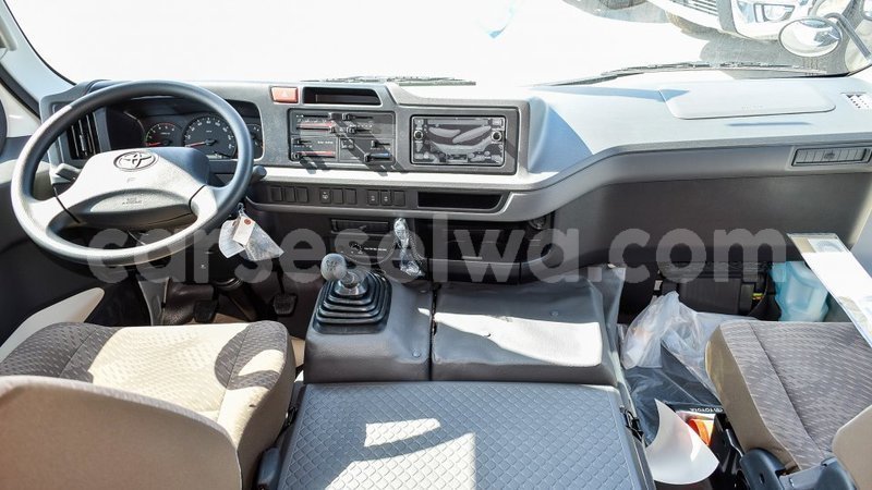 Big with watermark toyota coaster east mahe import dubai 6503