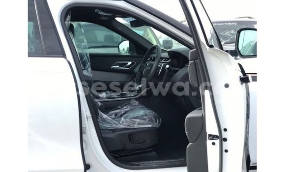 Buy Import Land Rover Range Rover White Car in Import - Dubai in East Mahé Buy Import Land Rover Range Rover White Car in Import - Dubai in East Mahé