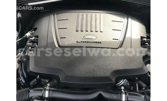 Buy Import Land Rover Range Rover White Car in Import - Dubai in East Mahé Buy Import Land Rover Range Rover White Car in Import - Dubai in East Mahé