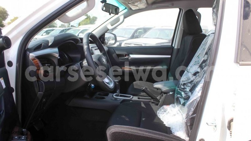 Big with watermark toyota hilux east mahe import dubai 6510