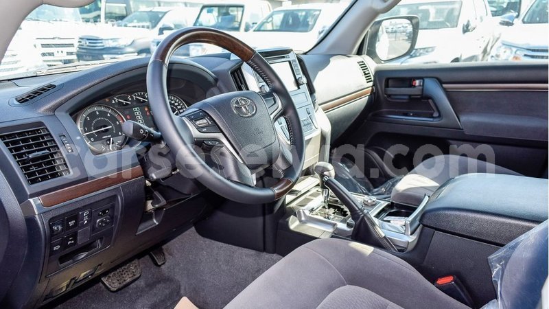 Big with watermark toyota land cruiser east mahe import dubai 6512
