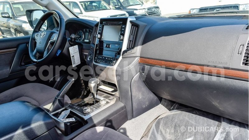 Big with watermark toyota land cruiser east mahe import dubai 6512