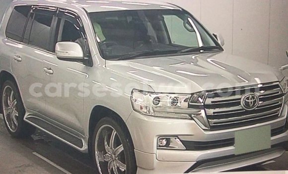 Buy Import Toyota Land Cruiser Other Car in Import - Dubai in East Mahé Buy Import Toyota Land Cruiser Other Car in Import - Dubai in East Mahé