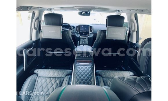 Buy Import Toyota Land Cruiser Black Car in Import - Dubai in East Mahé Buy Import Toyota Land Cruiser Black Car in Import - Dubai in East Mahé