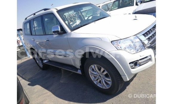 Buy Import Mitsubishi Pajero White Car in Import - Dubai in East Mahé Buy Import Mitsubishi Pajero White Car in Import - Dubai in East Mahé