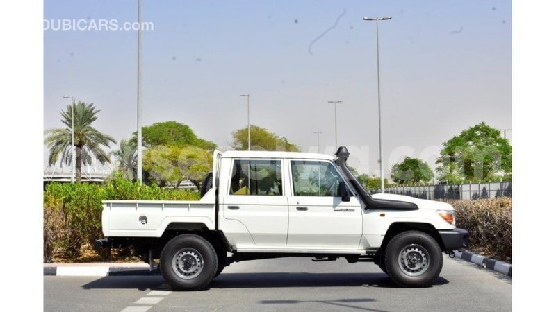 Big with watermark toyota land cruiser east mahe import dubai 6575