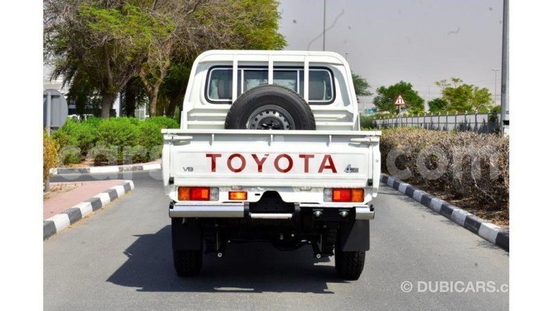 Big with watermark toyota land cruiser east mahe import dubai 6575