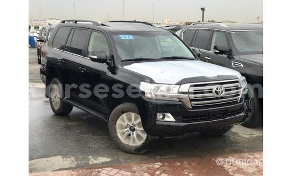 Buy Import Toyota Land Cruiser Black Car in Import - Dubai in East Mahé Buy Import Toyota Land Cruiser Black Car in Import - Dubai in East Mahé