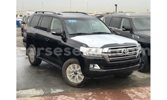 Buy Import Toyota Land Cruiser Black Car in Import - Dubai in East Mahé Buy Import Toyota Land Cruiser Black Car in Import - Dubai in East Mahé