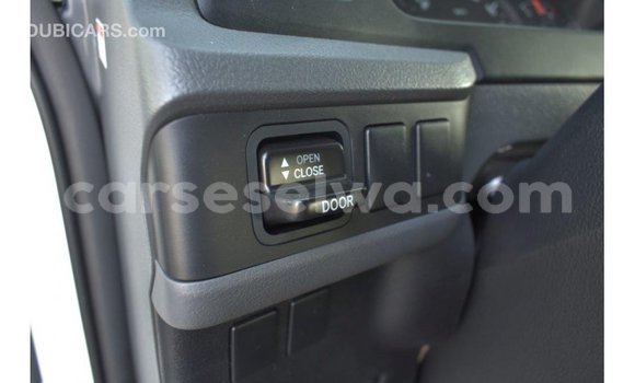 Acheter Import Voiture Toyota Coaster Blanc à Import - Dubai, East Mahé Acheter Import Voiture Toyota Coaster Blanc à Import - Dubai, East Mahé