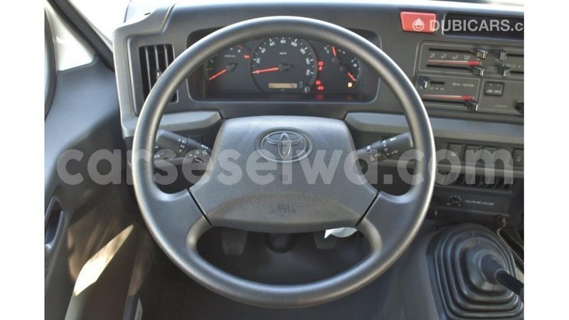 Big with watermark toyota coaster east mahe import dubai 6585