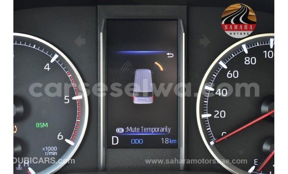 Acheter Import Voiture Toyota Granvia Blanc à Import - Dubai, East Mahé Acheter Import Voiture Toyota Granvia Blanc à Import - Dubai, East Mahé