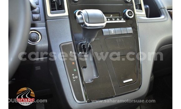 Acheter Import Voiture Toyota Granvia Blanc à Import - Dubai, East Mahé Acheter Import Voiture Toyota Granvia Blanc à Import - Dubai, East Mahé