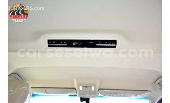 Acheter Import Voiture Toyota Granvia Blanc à Import - Dubai, East Mahé Acheter Import Voiture Toyota Granvia Blanc à Import - Dubai, East Mahé