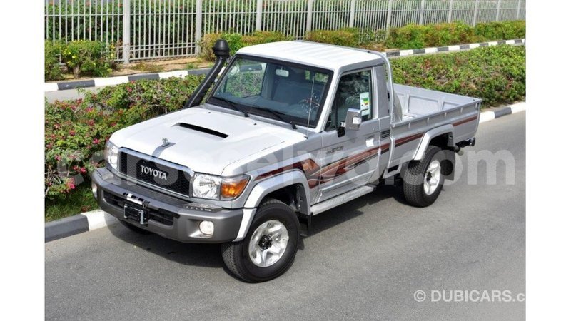 Big with watermark toyota land cruiser east mahe import dubai 6587