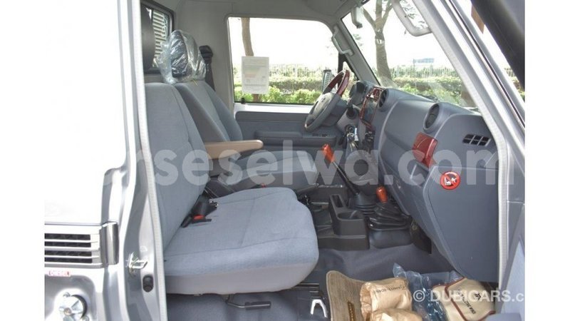 Big with watermark toyota land cruiser east mahe import dubai 6587