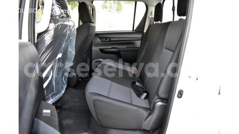 Big with watermark toyota hilux east mahe import dubai 6588