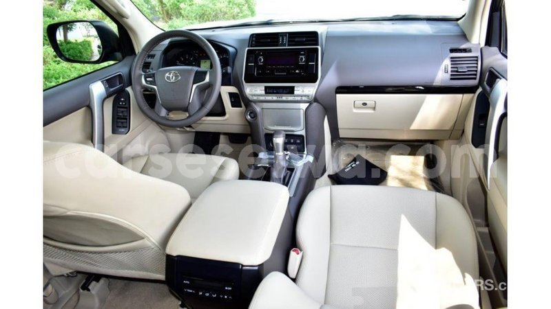 Big with watermark toyota prado east mahe import dubai 6589