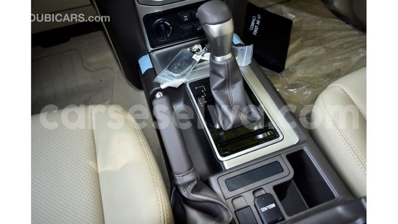 Big with watermark toyota prado east mahe import dubai 6589