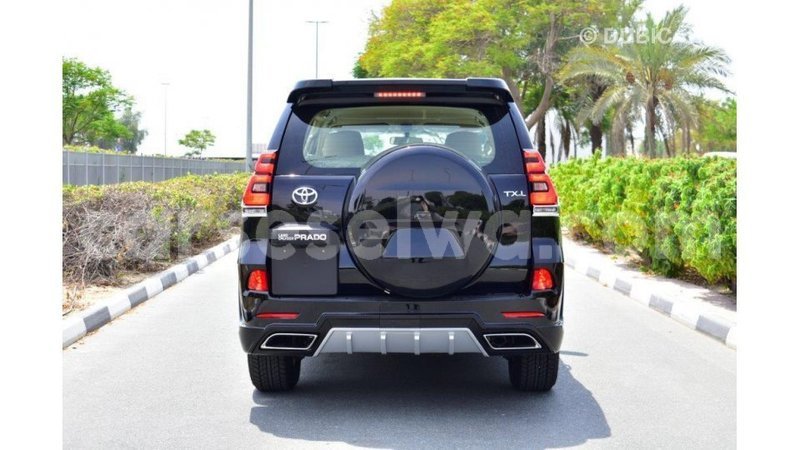 Big with watermark toyota prado east mahe import dubai 6589