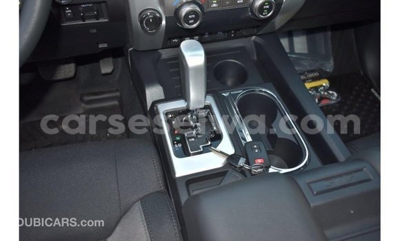 Acheter Import Voiture Toyota Tundra Blanc à Import - Dubai, East Mahé Acheter Import Voiture Toyota Tundra Blanc à Import - Dubai, East Mahé