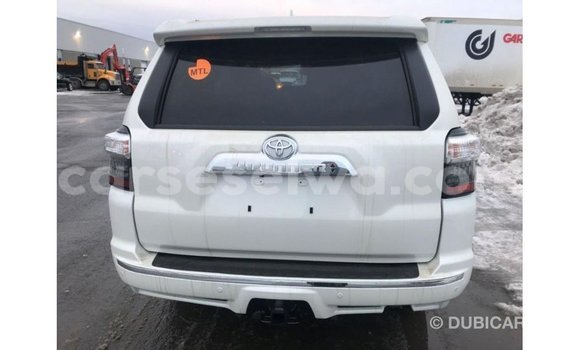 Acheter Import Utilitaire Toyota Ade Blanc à Import - Dubai, East Mahé Acheter Import Utilitaire Toyota Ade Blanc à Import - Dubai, East Mahé