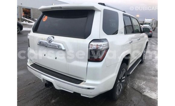 Acheter Import Utilitaire Toyota Ade Blanc à Import - Dubai, East Mahé Acheter Import Utilitaire Toyota Ade Blanc à Import - Dubai, East Mahé