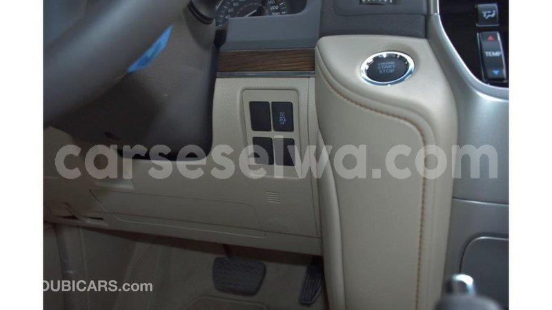 Big with watermark toyota land cruiser east mahe import dubai 6595