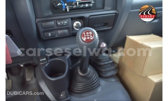 Acheter Import Voiture Toyota Land Cruiser Autre à Import - Dubai, East Mahé Acheter Import Voiture Toyota Land Cruiser Autre à Import - Dubai, East Mahé
