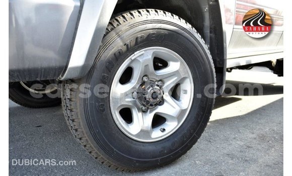 Acheter Import Voiture Toyota Land Cruiser Autre à Import - Dubai, East Mahé Acheter Import Voiture Toyota Land Cruiser Autre à Import - Dubai, East Mahé