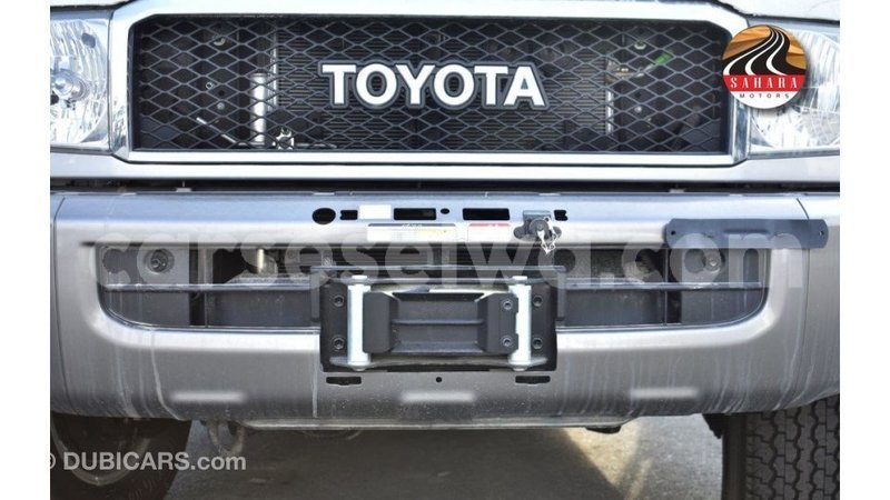 Big with watermark toyota land cruiser east mahe import dubai 6601