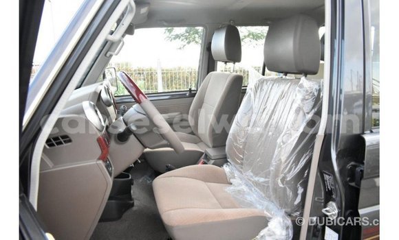 Acheter Import Voiture Toyota Land Cruiser Autre à Import - Dubai, East Mahé Acheter Import Voiture Toyota Land Cruiser Autre à Import - Dubai, East Mahé