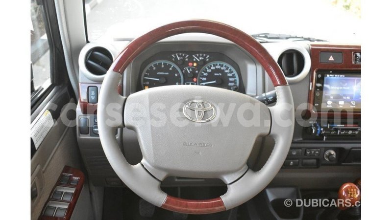 Big with watermark toyota land cruiser east mahe import dubai 6602