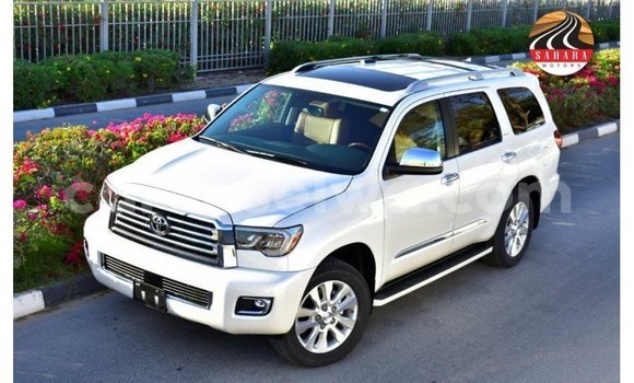 Acheter Import Voiture Toyota Sequoia Blanc à Import - Dubai, East Mahé Acheter Import Voiture Toyota Sequoia Blanc à Import - Dubai, East Mahé