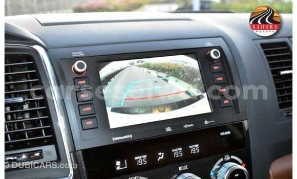 Acheter Import Voiture Toyota Sequoia Blanc à Import - Dubai, East Mahé Acheter Import Voiture Toyota Sequoia Blanc à Import - Dubai, East Mahé