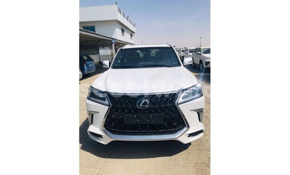 Acheter Import Voiture Lexus LX Blanc à Import - Dubai, East Mahé Acheter Import Voiture Lexus LX Blanc à Import - Dubai, East Mahé