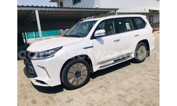 Acheter Import Voiture Lexus LX Blanc à Import - Dubai, East Mahé Acheter Import Voiture Lexus LX Blanc à Import - Dubai, East Mahé