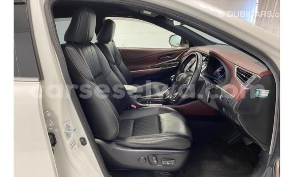 Buy Import Toyota Harrier White Car in Import - Dubai in East Mahé Buy Import Toyota Harrier White Car in Import - Dubai in East Mahé