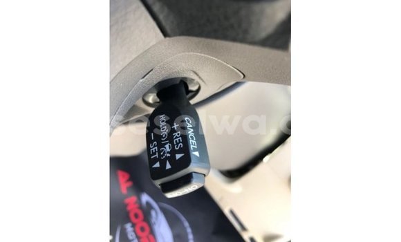 Buy Import Toyota Prado White Car in Import - Dubai in East Mahé Buy Import Toyota Prado White Car in Import - Dubai in East Mahé