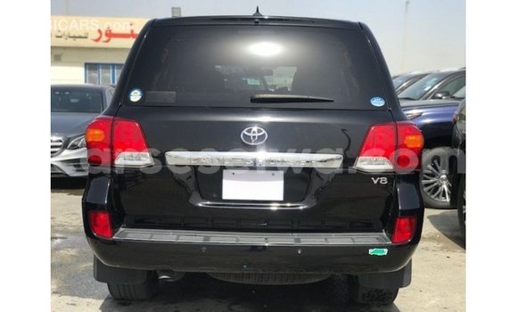 Buy Import Toyota Land Cruiser Black Car in Import - Dubai in East Mahé Buy Import Toyota Land Cruiser Black Car in Import - Dubai in East Mahé