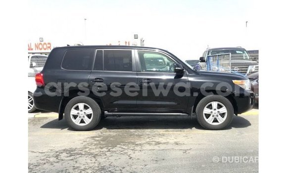Buy Import Toyota Land Cruiser Black Car in Import - Dubai in East Mahé Buy Import Toyota Land Cruiser Black Car in Import - Dubai in East Mahé