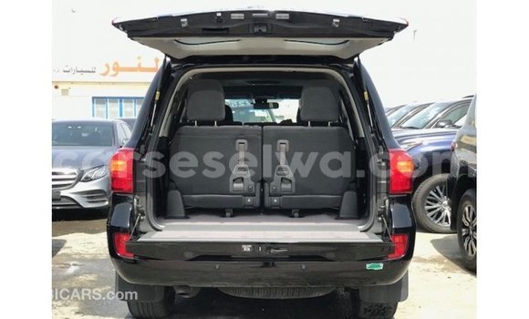 Buy Import Toyota Land Cruiser Black Car in Import - Dubai in East Mahé Buy Import Toyota Land Cruiser Black Car in Import - Dubai in East Mahé