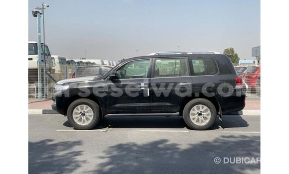 Buy Import Toyota Land Cruiser Black Car in Import - Dubai in East Mahé Buy Import Toyota Land Cruiser Black Car in Import - Dubai in East Mahé