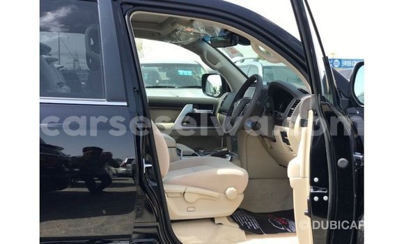 Buy Import Toyota Land Cruiser Black Car in Import - Dubai in East Mahé Buy Import Toyota Land Cruiser Black Car in Import - Dubai in East Mahé