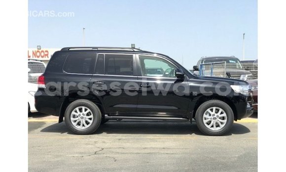 Buy Import Toyota Land Cruiser Black Car in Import - Dubai in East Mahé Buy Import Toyota Land Cruiser Black Car in Import - Dubai in East Mahé