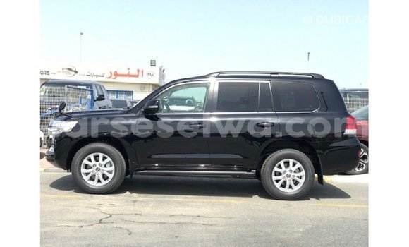 Buy Import Toyota Land Cruiser Black Car in Import - Dubai in East Mahé Buy Import Toyota Land Cruiser Black Car in Import - Dubai in East Mahé